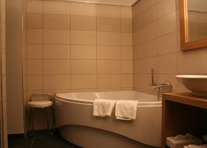 L'ami Du Chambertin Hotel